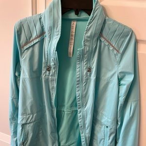 Lululemon running jacket size 6